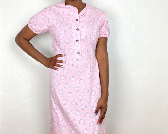 Vintage 1960s/70s Light Pink Floral Circles Cotton