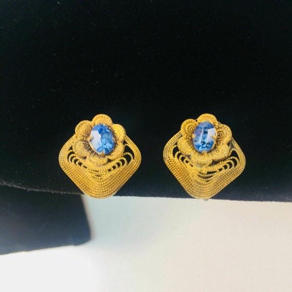 Vintage Earrings Blue Rhinestone Gold Tone Filigr… - image 5