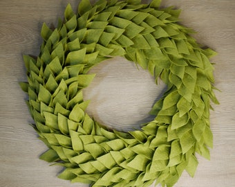 18 Inch wreath | Spring Wreath | Spring Green Wreath | Modern Wreath | Felt Leaf Wreath | Home Decor | Spring Decor | Holiday Wreath