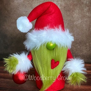 Grinch / Max Gnomes May PRE-ORDER (RED) Santa Grinch