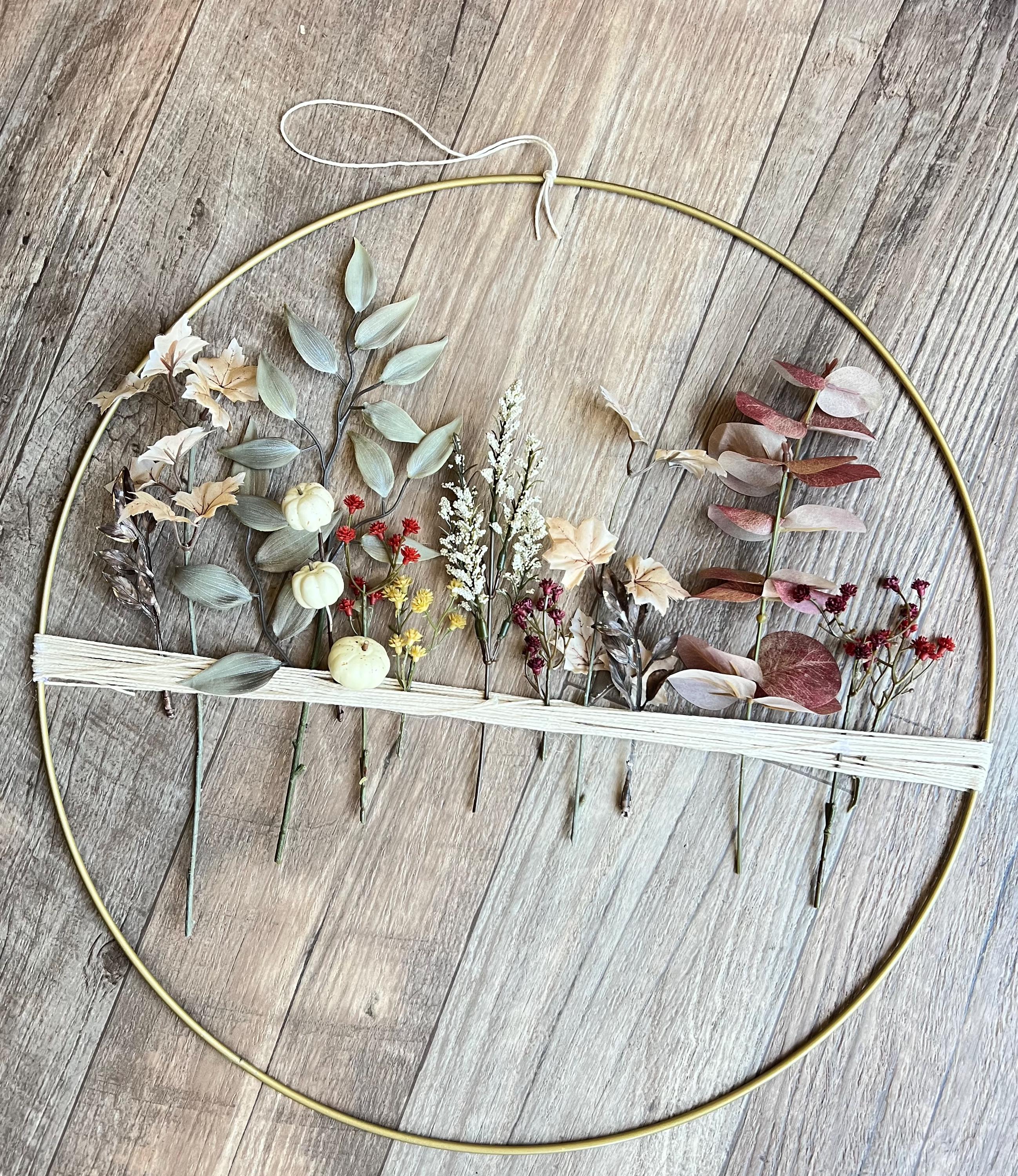Metal flower wreath main image 1