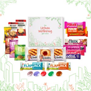 Cesta de regalo sin gluten, pasteles, galletas y snacks. Un detalle para celíacos. imagen 6