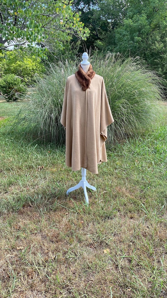 Vintage Cape Faux Fur Neck, 1980s, Camel Tan, Fall