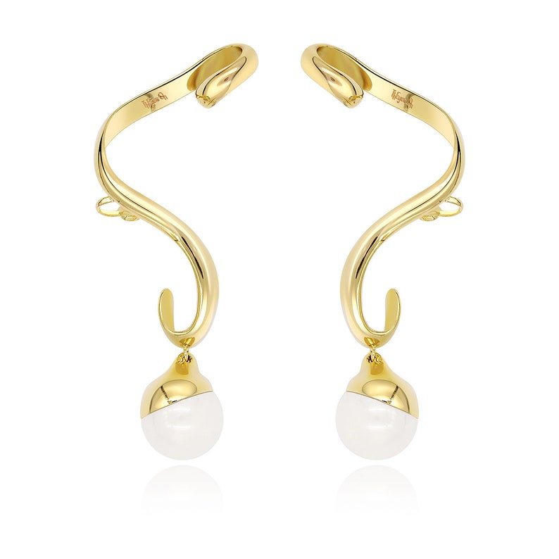 Adjustable 18k Yellow Gold Vermeil Gold Ear Cuff, White Pearl, Devotion Collection image 7