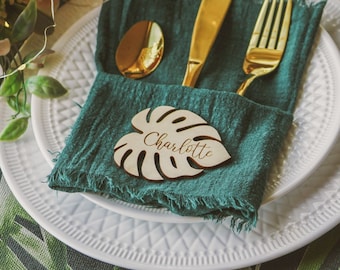 Monstera Place Card - Tropical Wood Leaf Wedding Table Names - Guest Names - Custom Party Decorations - Wooden Place Cards - Table Setting
