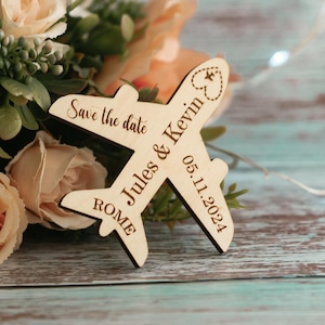Imanes para guardar la fecha en forma de avión - Guardar la fecha de boda personalizada - Boda de destino - Invitación de boda tropical - Recuerdos de piloto de aviación