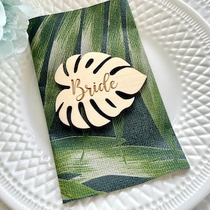 Monstera Place Card - Tropical Wood Leaf Wedding Table Names - Guest Names - Custom Party Decorations - Wooden Place Cards - Table Setting