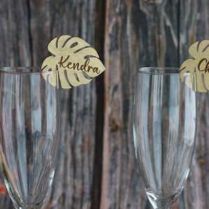 Gold Tropical Drink Tags - Personalized Leaf Name Place Card - Wooden Monstera Glass Markers - Custom Name Decorations - Wedding Decor