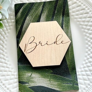 Segnaposto esagonale - Nomi dei tavoli da sposa in legno - Nomi degli ospiti - Decorazioni per tavoli per feste personalizzate - Segnaposto in legno - Impostazione della tavola - Bomboniere