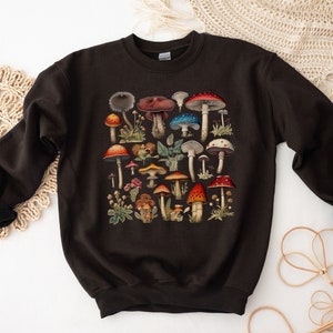 Cotttagecore Vintage Mushroom Sweater, Goblincore Sweater, Mushroom Sweatshirt, Mushroom Gift, Vintage Botanical Fairy Grunge Sweater to 5XL