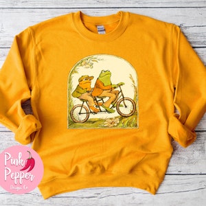Frog Toad Sweatshirt Book Series Shirt CottageCore Vintage Boho Bookish Nostalgia Literary shirt Best Friends Shirt to Youth & Adult to 5XL
