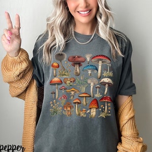 Cottagecore Vintage Mushrooms Comfort Colors, Vintage Wash Botanical Tshirt, Boho Goblincore Mushrooms TShirt, Dark Academia Tshirt,  PM1072