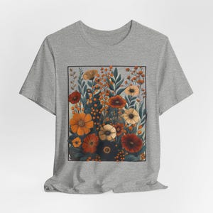Camiseta Boho Cottagecore: Jardín de flores silvestres de otoño, botánica hippie Athletic Heather