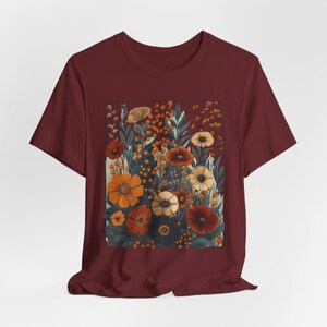 Camiseta Boho Cottagecore: Jardín de flores silvestres de otoño, botánica hippie Heather Cardinal