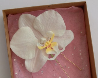 Orchid  Wedding hairpin. Flower Bridesmaid Hair Clip