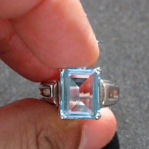 Anello con topazio blu / argento sterling 925