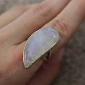 Rainbow Moonstone Ring | 925 Sterling Silver