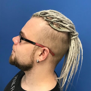 Short ash blonde single or double ended dreads hair extensions man full set synthetic viking dreadlocks soft and thin
