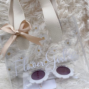 Blumenmädchen Tasche, Fächer, Sonnenbrille und oder Armband Einzelstücke oder im Set. Blumenmädchen Vorschlag Ideen. Personalisiert
