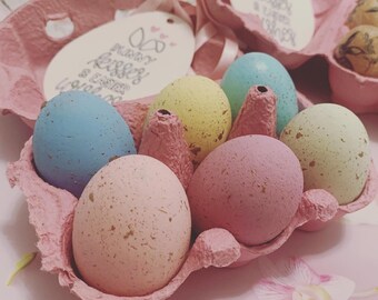Huevos de Pascua de madera moteados pintados a mano, decoración de primavera