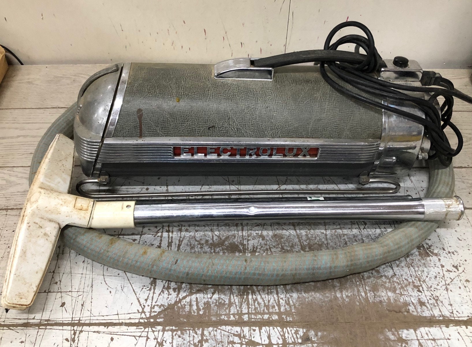 Electrolux Canister Vacuum for sale Only 4 left at 70
