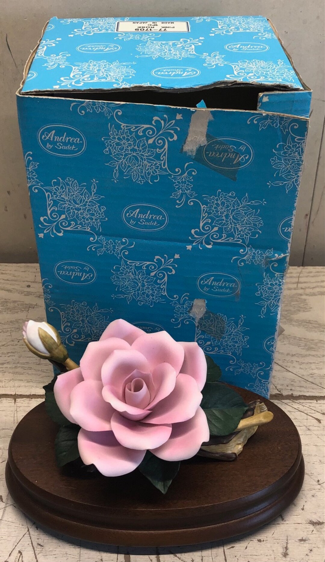 新品未使用　ハンドメイド作家　KIKONOさん　ROSE Andrea by Sadek Pink Rose Wood Base Swiss Music Box Made in Japan