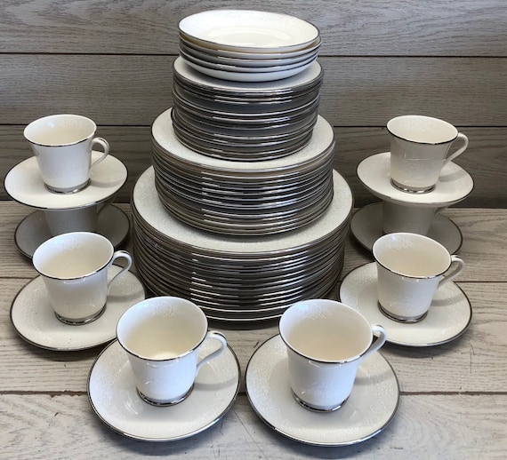 Gorham dinnerware top