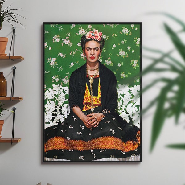 Frida Kahlo Porträt, Frida im traditionellen mexikanischen Kleid, Kunst Poster grüner Blumenhintergrund, Haus- und Bürodekor, Wandkunst Geschenkidee