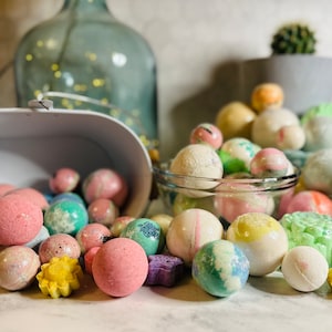 Oopsie, Uglies, & Extras Bath Bombs - Super Discount, Set of 25 Huge Bath Bomb Lot, Damaged Bulk Bath Bombs, Mega Discount