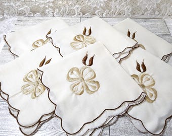 Vintage White Linen Napkins: Embroidered Floral Scalloped Edges, Set of 6