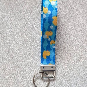 Rubber duckies keychain wristlet, keychain bracelet, wristband, key holder, key chain, keychain, keychain lanyard, ducks, yellow duckie gift