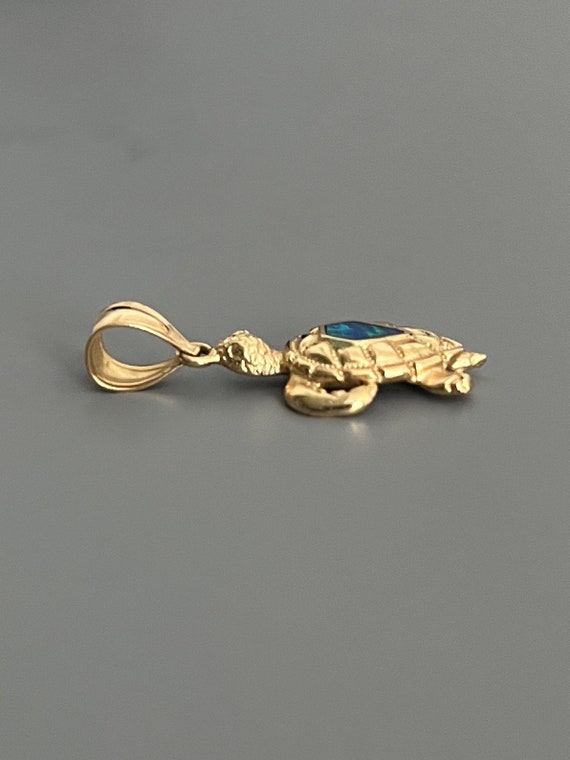 14k Gold Opal Inlay Turtle Pendant - image 4