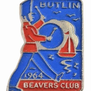 Vintage Old Butlins Holiday Camp Childrens Beaver Club 1964 Badge
