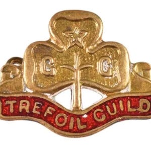 Vintage Old The Girl Guides Trefoil Guild Enamel Badge Brooch