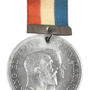 Antique Old King Edward VII Coronation 1902 Commemorative Souvenir Medal