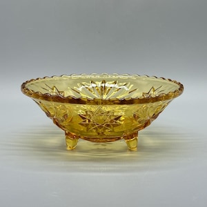 Vintage Anchor Hocking Amber 3 Footed Scalloped Pressed Glass Decorative Colorful 6.75”x2.5” Candy Bowl/Dish.
