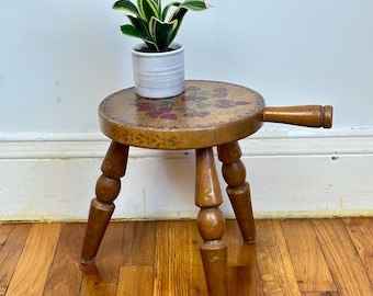 Petit Tabouret En Bois Ancien – Art Populaire – Déco Vintage Française