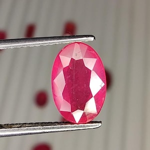 Natural Ruby Glass Filled Faceted Oval Gemstone 2.90 Ct | Rare Vivid Pinkish Red Color | 11x7.20 mm Loose Ruby | Jewelry Making | Ring & Pen