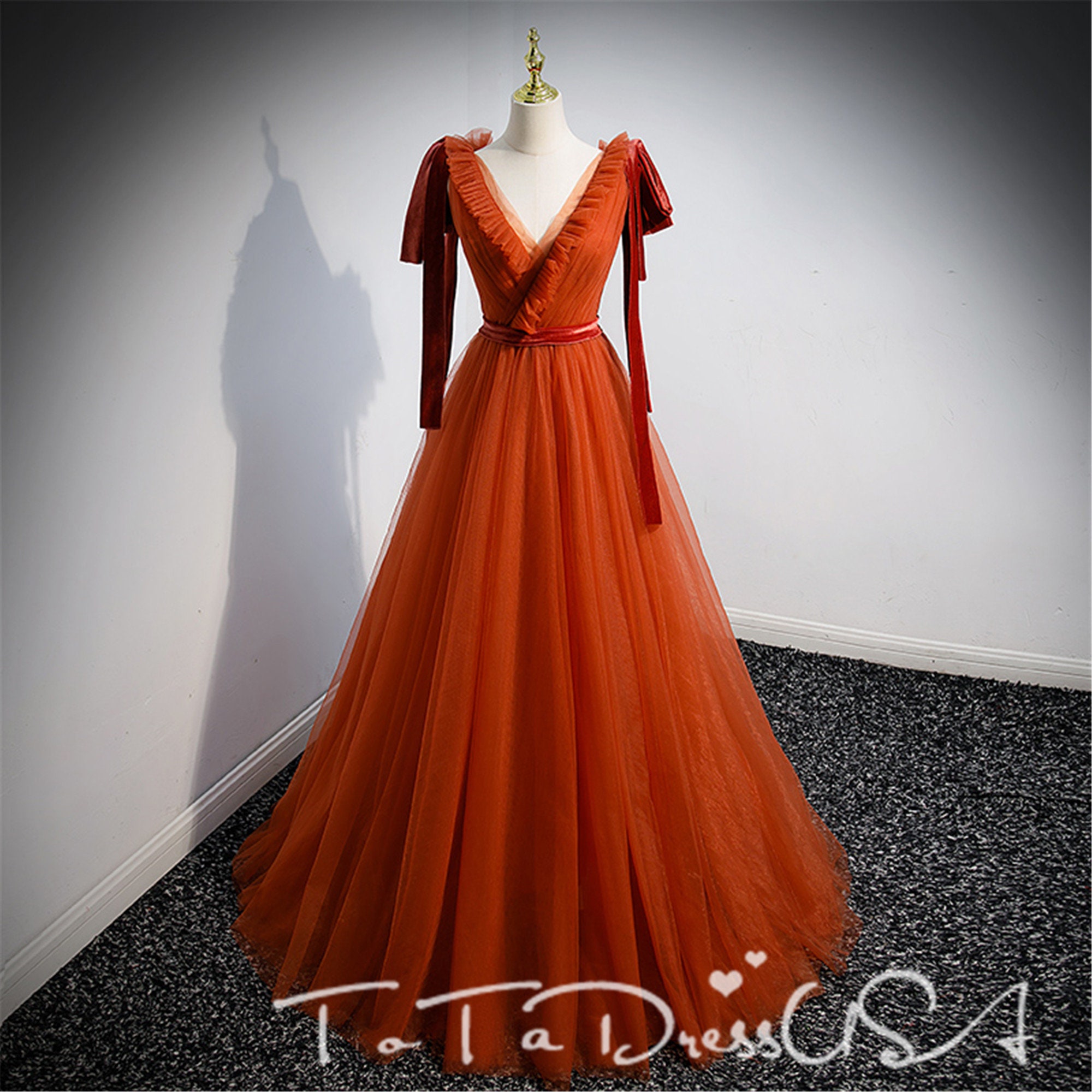Sparkly Mermaid V Neck Orange Lace Sequins Long Prom Dresses with Slit  VK23052207 – Vickidress