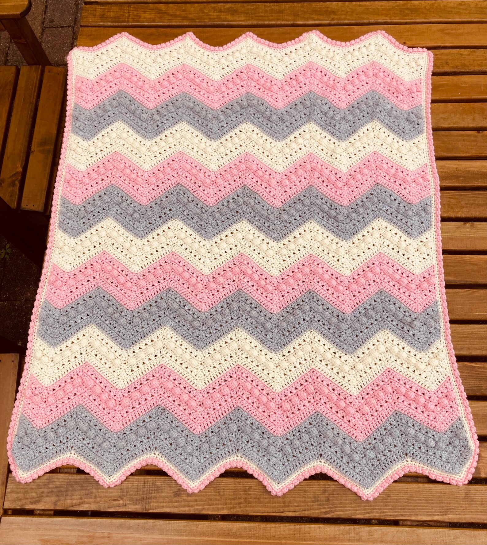 Crochet baby blanket Very pretty Hugs and kisses crochet Etsy