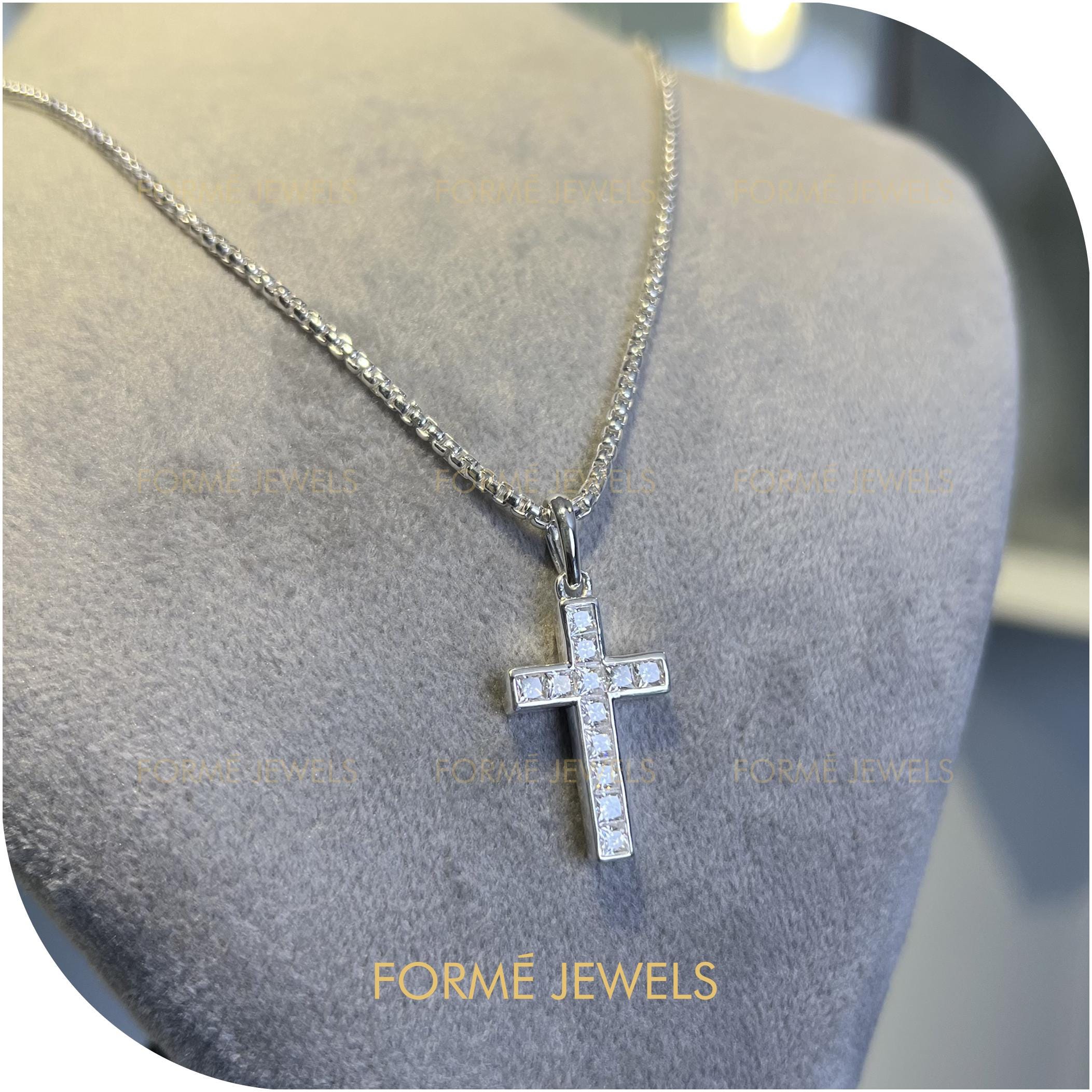 しきさま専用 プリンセスカットダイヤモンドクロスペンダント：14Kホワイトゴールド