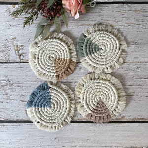 Macrame Coasters Pack of 2-8 Pastel Colours Macrame Candle Mat Mug Rug Boho Decor Macrame Tableware Vintage Decor Gift For Her Boho Wedding