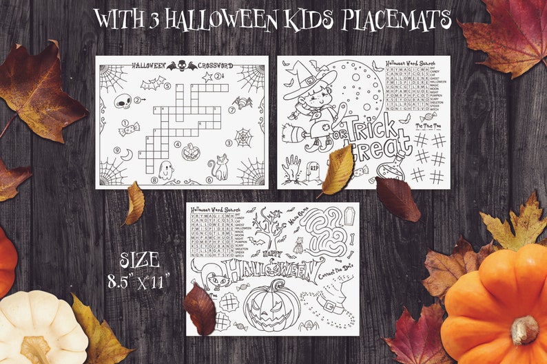 K&ouml;nnte beinhalten: Drei Halloween-Platzsets f&uuml;r Kinder mit Schwarz-Wei&szlig;-Illustrationen. Eines zeigt ein Kreuzwortr&auml;tsel, ein anderes eine Hexe und das dritte einen K&uuml;rbis und eine Wortsuche. Jedes Platzset ist 21,6 cm x 27,9 cm gro&szlig;.