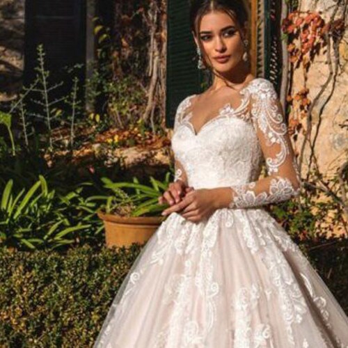 Long Sleeve Appliques Lace Wedding 