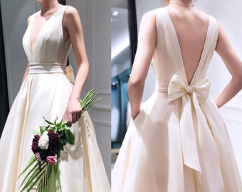 Mikado Sleeveless A Line Wedding Gown with Train White Ivory Bow Satin Bride Party Bridal Gowns Romantic pockets minimal bride dress modern