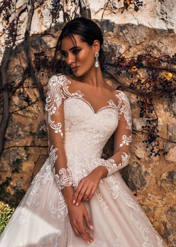 Boho Wedding Dress Bridal Gown V-Neck Backless Lace Applique A Line Sheer  Custom