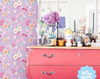 Lilac Butterfly Wallpaper – Pastel Floral Cottage Style, 10 m Roll