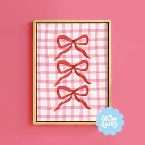 Kokette rosa Schleife Kunstdruck, niedlicher weicher roter Druck, Kinderzimmer Druck, romantisches Landhaus Schlafzimmer Poster, Band Streifen Dekor Cottagecore Französisch