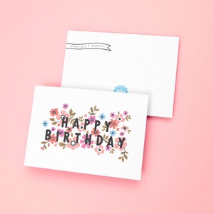 Fleurs pressées joyeux anniversaire floral carte A6 avec enveloppe | Blanc à l'intérieur | Anniversaire 60's 70's vintage Botanique