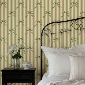Carta da parati Pirouette Coquette Bow Ribbon Sage Green Cream di Oh So Daisy / Rotolo da incollare al muro da 10 metri / Cottage Coquette Nursery